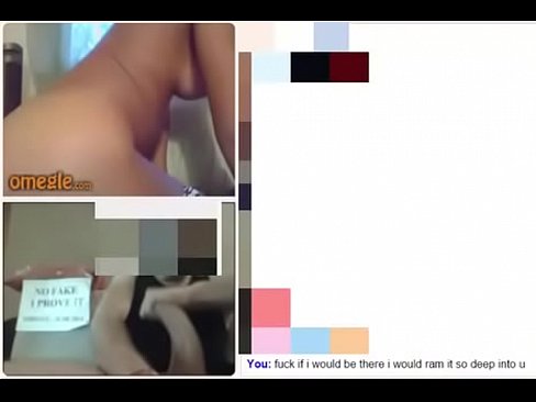 Порно девушка засунула палец в попу парню